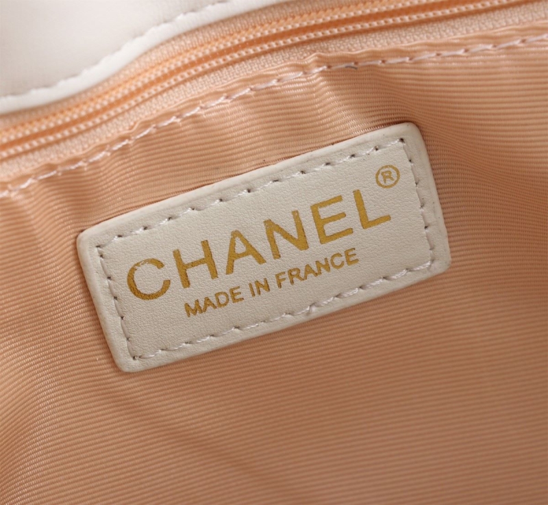 Ch**el shopping bags